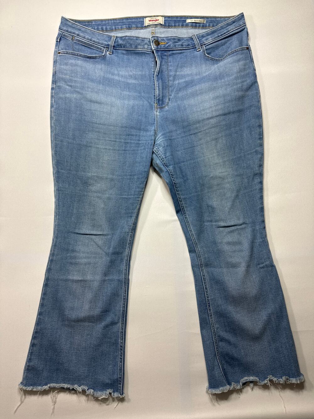 Wrangler‎ Women's High Rise Kick Flare Blue Jeans - Size 20W (41x26)*
